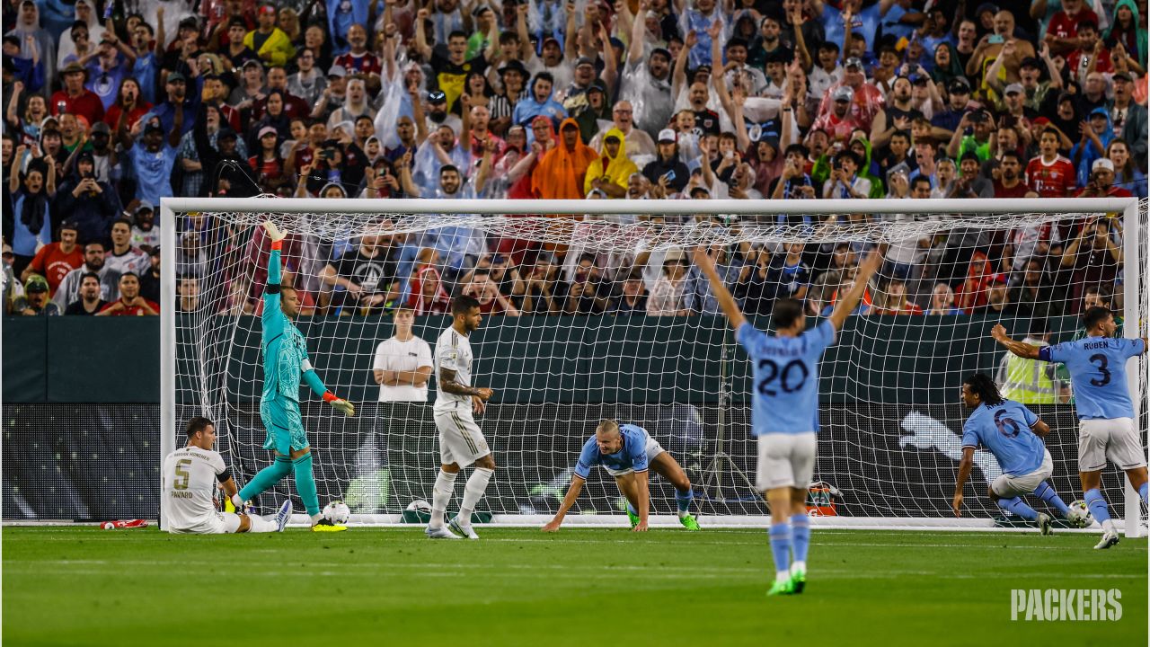 Photos: Lambeau Field hosts first-ever soccer match between FC