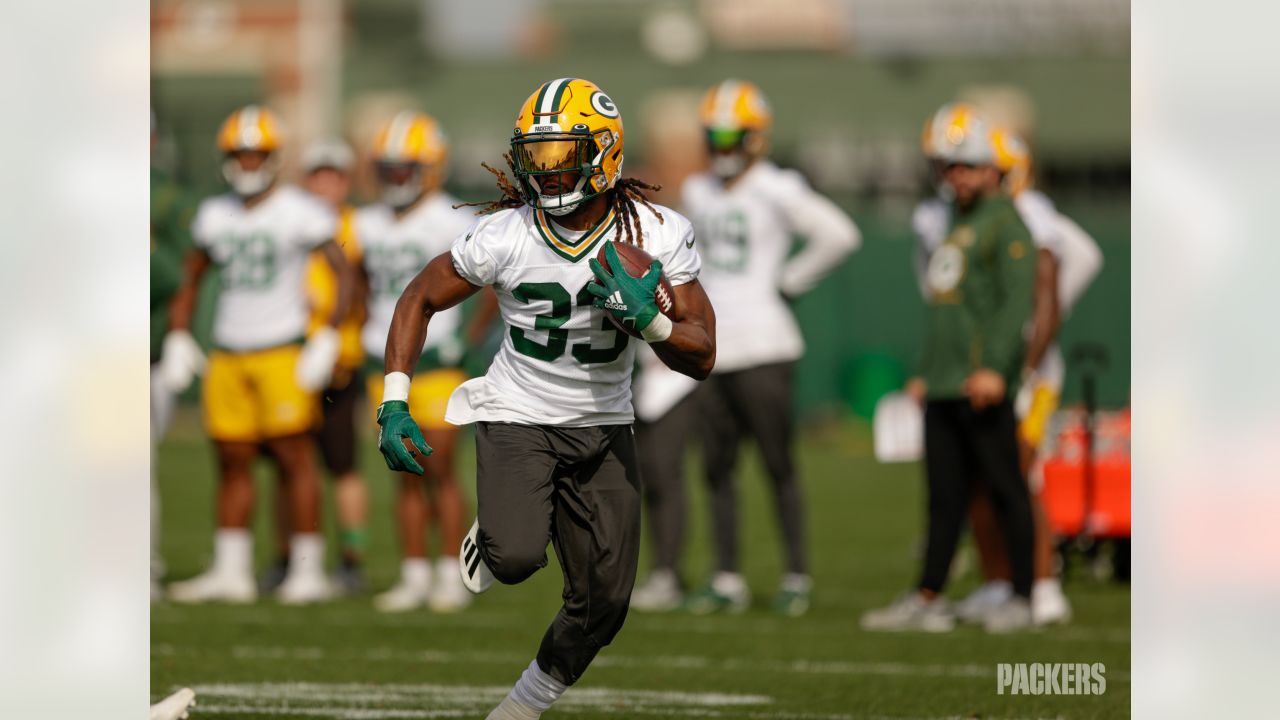 Packers practice photos: First look at Jaylon Smith in No. 9