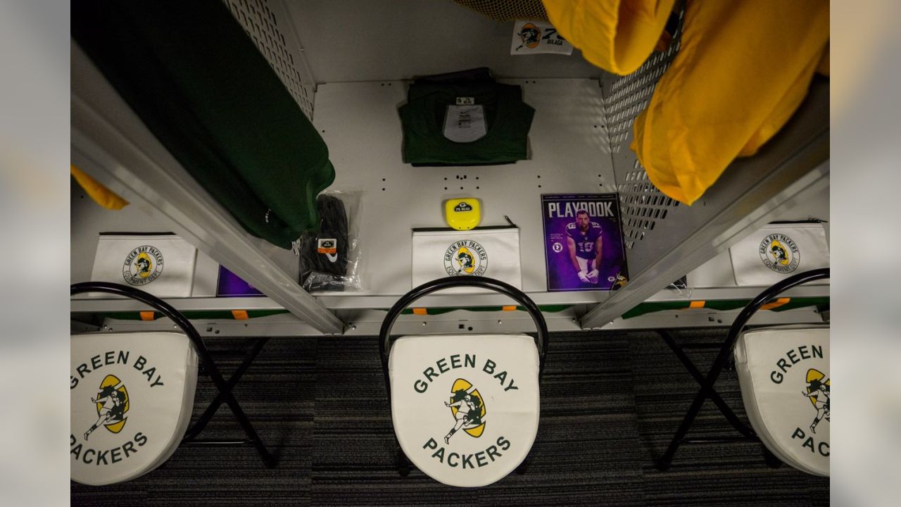 mock locker room, Packers Hall of Fame, ucumari photography