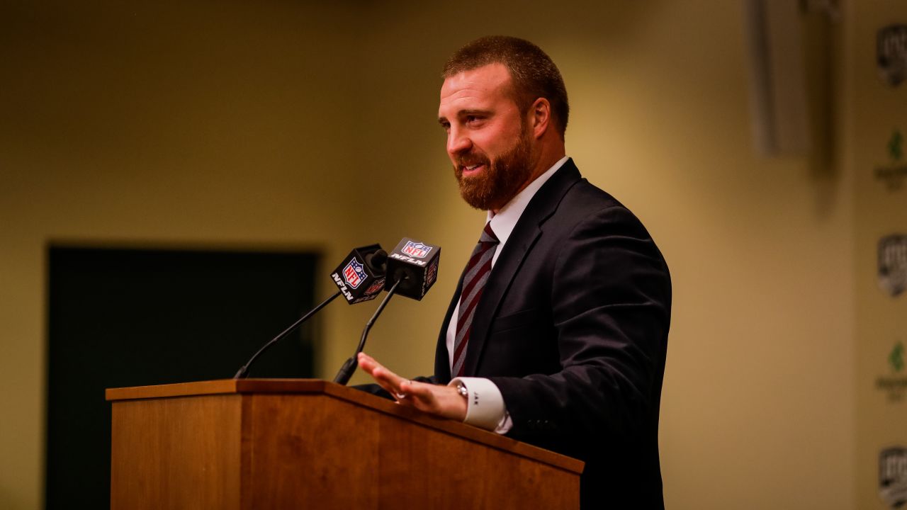 John Kuhn announces his retirement - NBC Sports