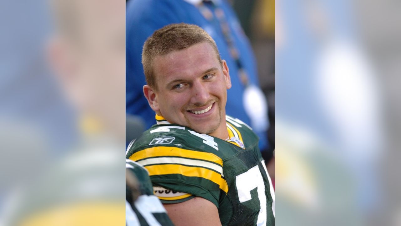 Aaron Kampman is seen at Green Bay Packer's mini-camp, Tuesday June 17,  2008 at the Don Hutson Center in Green Bay, Wis. (AP Photo/Matt Ludtke  Stock Photo - Alamy