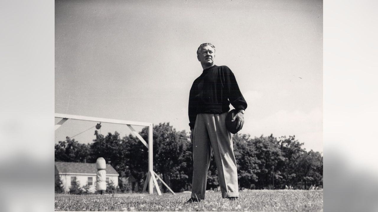 On this date: Curly Lambeau, who co-founded the #Packers in 1919, served as  head coach through 1949 & led the team to six NFL titles, was…