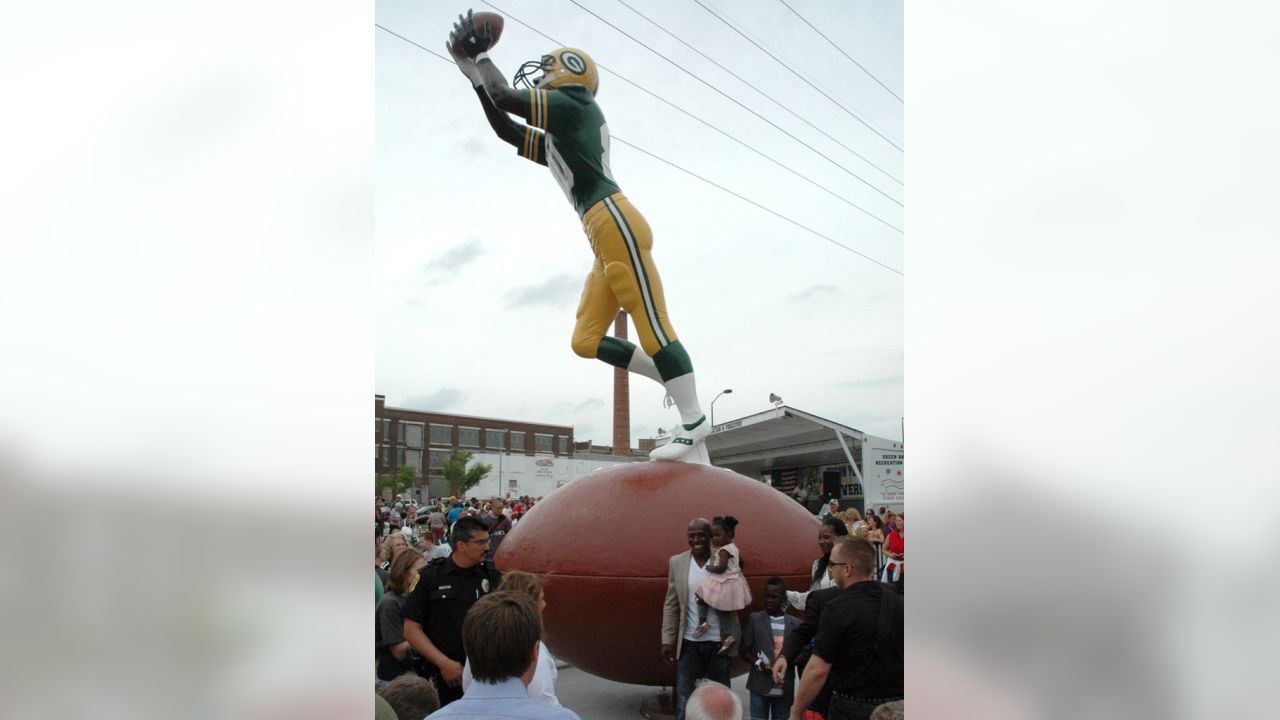 Green Bay Packers #80 Donald Driver Name and Number T-Shirt at the Packers  Pro Shop