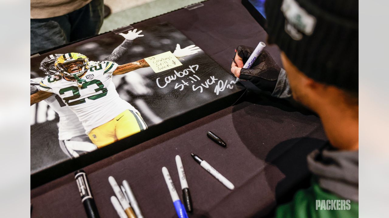 Photos: Eric Stokes, Jaire Alexander sign autographs for Salvation Army's  Red Kettle event