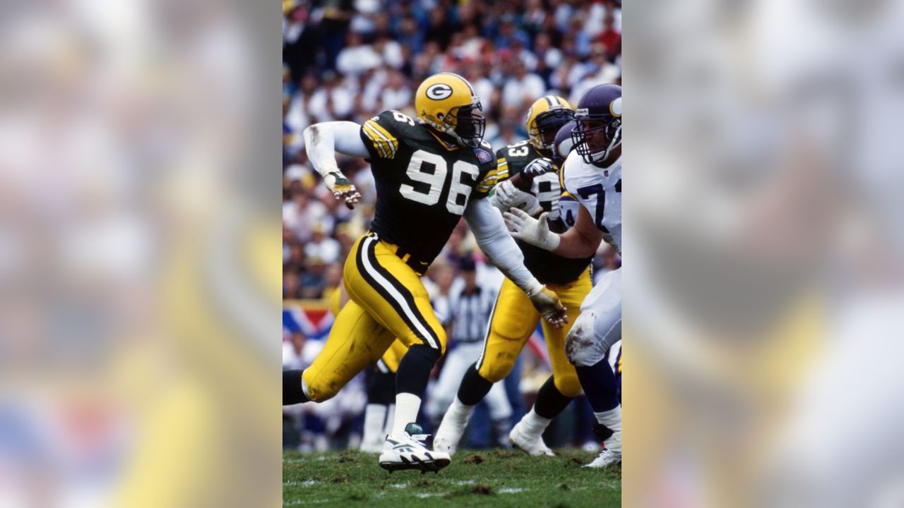 Green Bay Packers on X: Alumni Spotlight: Sean Jones on the 1996