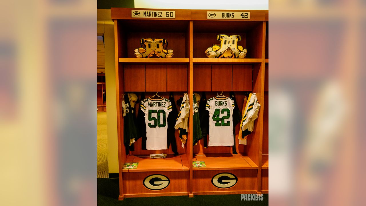 Detroit Lions To Wear White Pants, Facemasks Against Green Bay Packers On  Monday Night Football – SportsLogos.Net News