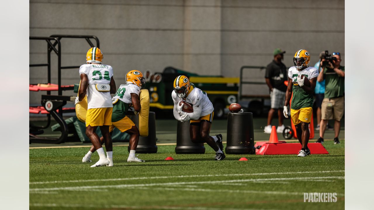 Green Bay Packers' Robert Tonyan runs a drill at the NFL football team's  practice field training camp Tuesday, May 31, 2022, in Green Bay, Wis. (AP  Photo/Morry Gash Stock Photo - Alamy