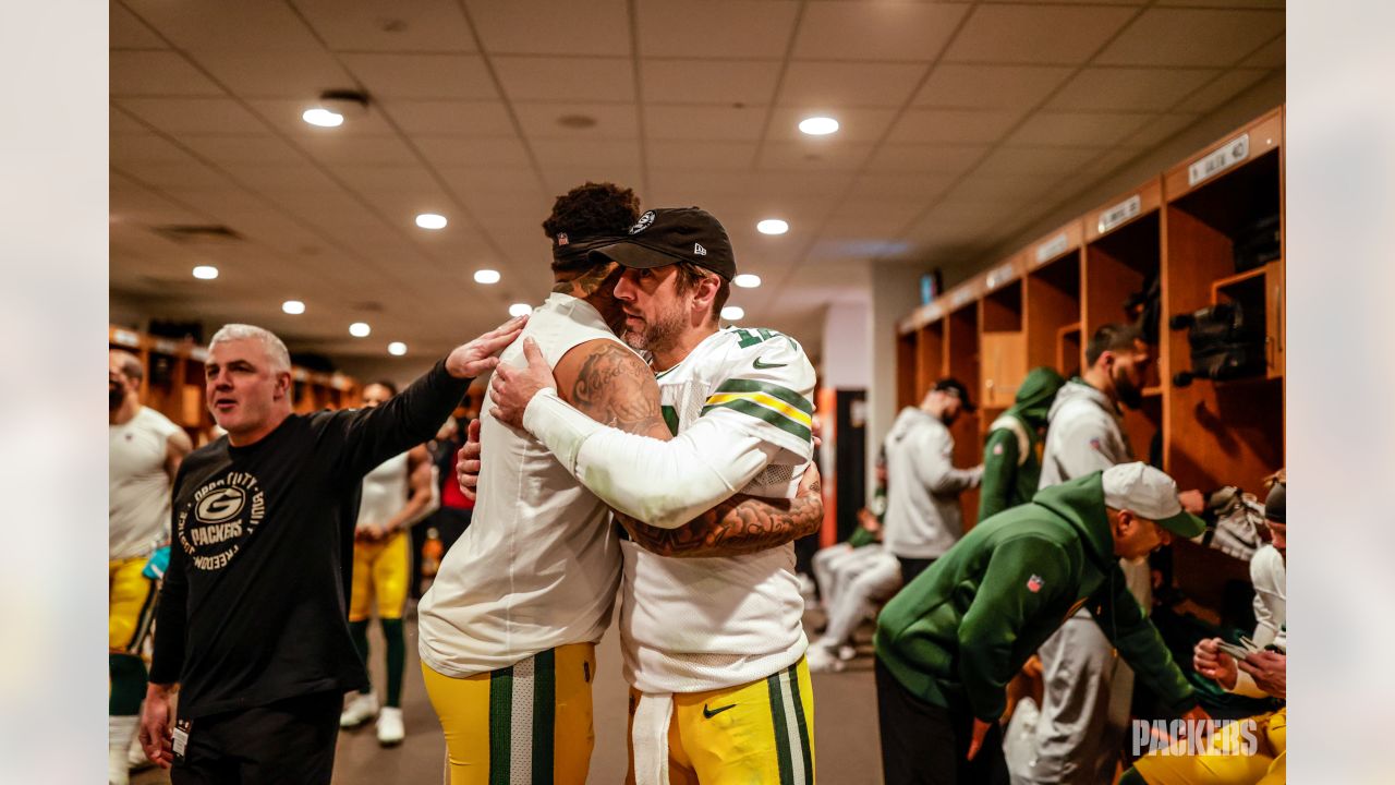 Packers gift their fans a victory over Miami on Christmas Day