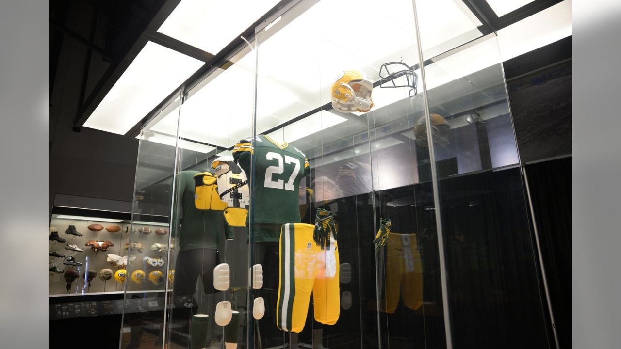 Packers Hall of Fame opens Jerry Kramer exhibit