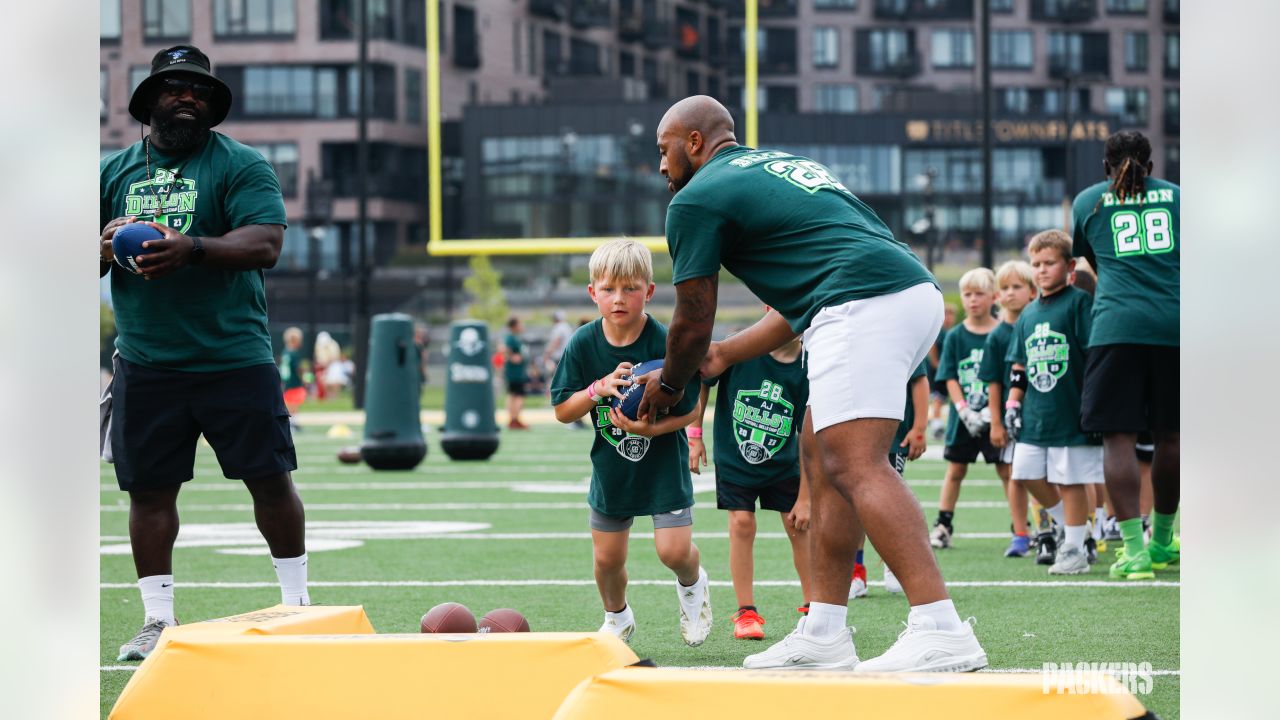 Packers RB A.J. Dillon to host youth football camp in Green Bay