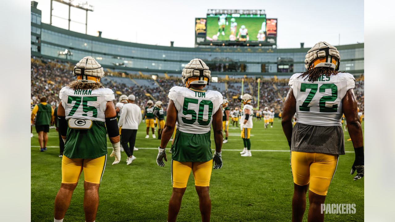 Photos: Packers Family Night shines under the lights at Lambeau Field