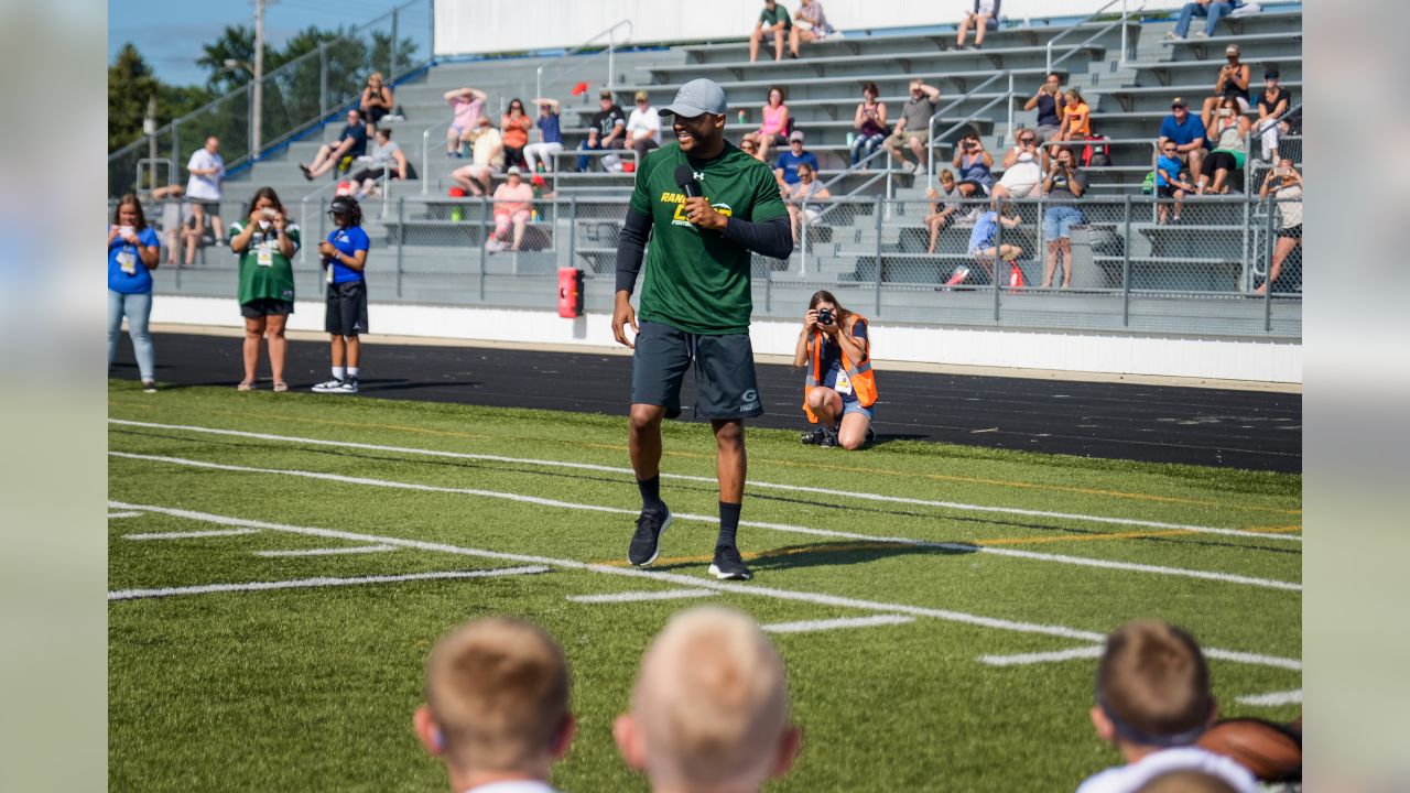 Randall Cobb hosts Football ProCamp in Green Bay