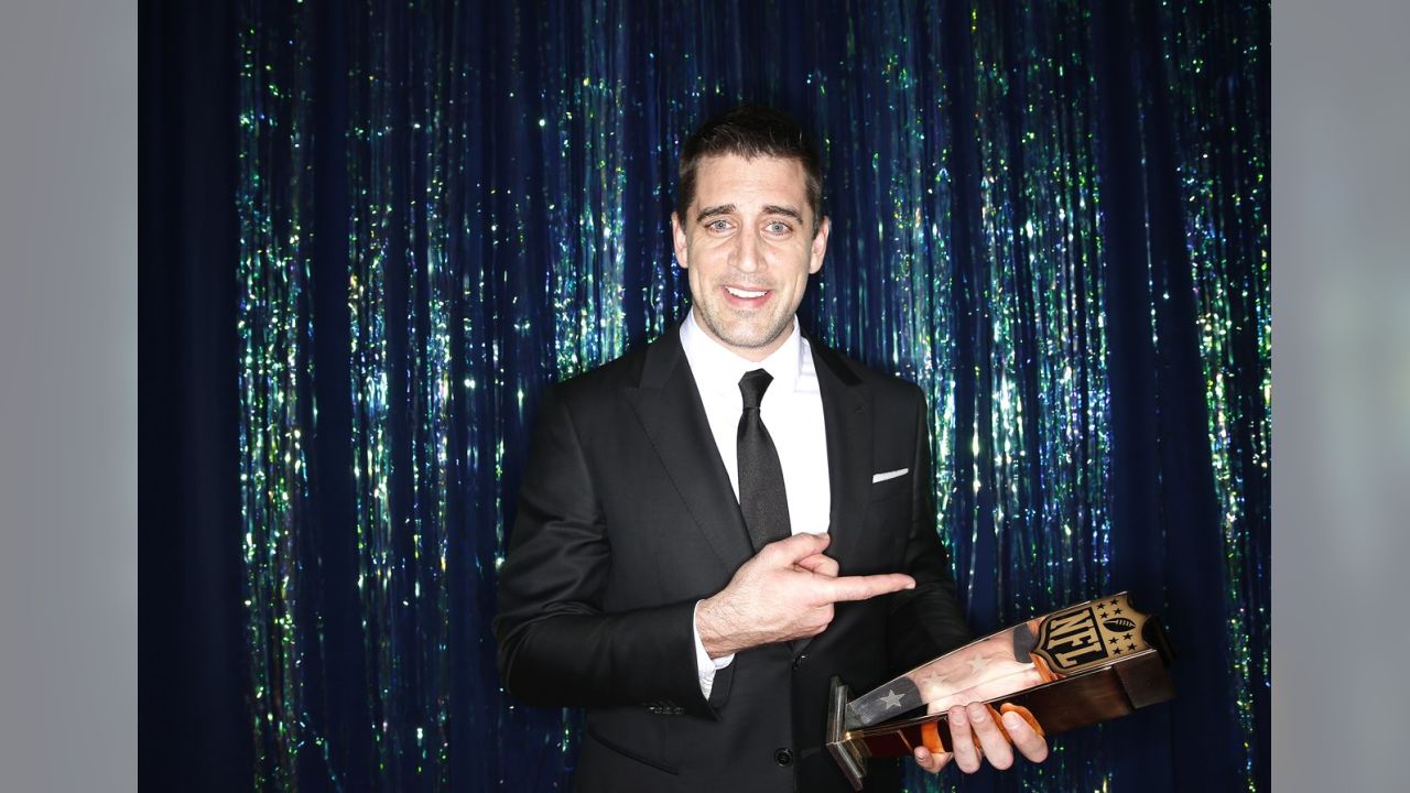 Aaron Rodgers wins 2021 NFL MVP award, earning 2nd straight & 4th overall -  Acme Packing Company