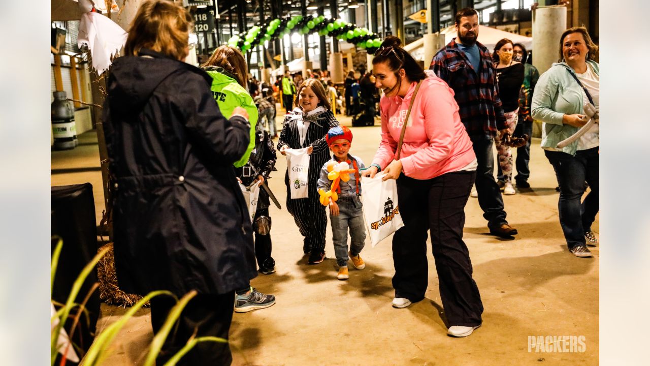 Packers host Spooktacular Express