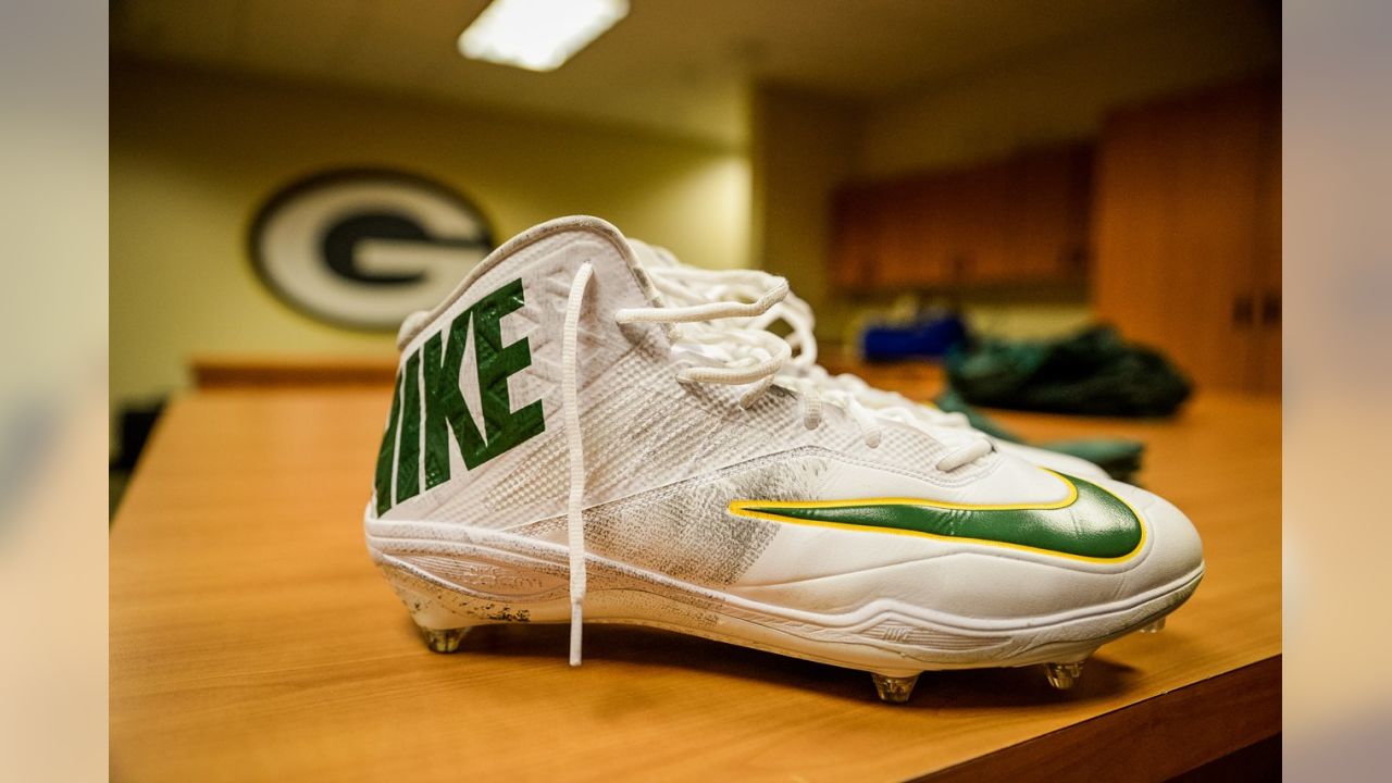 Green Bay Packers - And the #ColorRush color is WHITE! #Packers will  wear all white uniforms at Lambeau Field in Week 7 vs. the Bears: