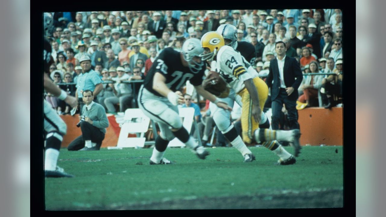 Photos: Super Bowl II – Green Bay Packers and Oakland Raiders