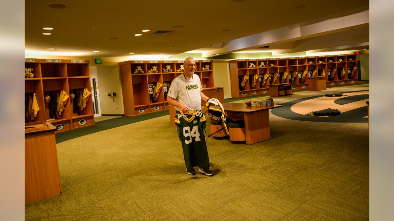 Behind-the-scenes photos of Packers locker room