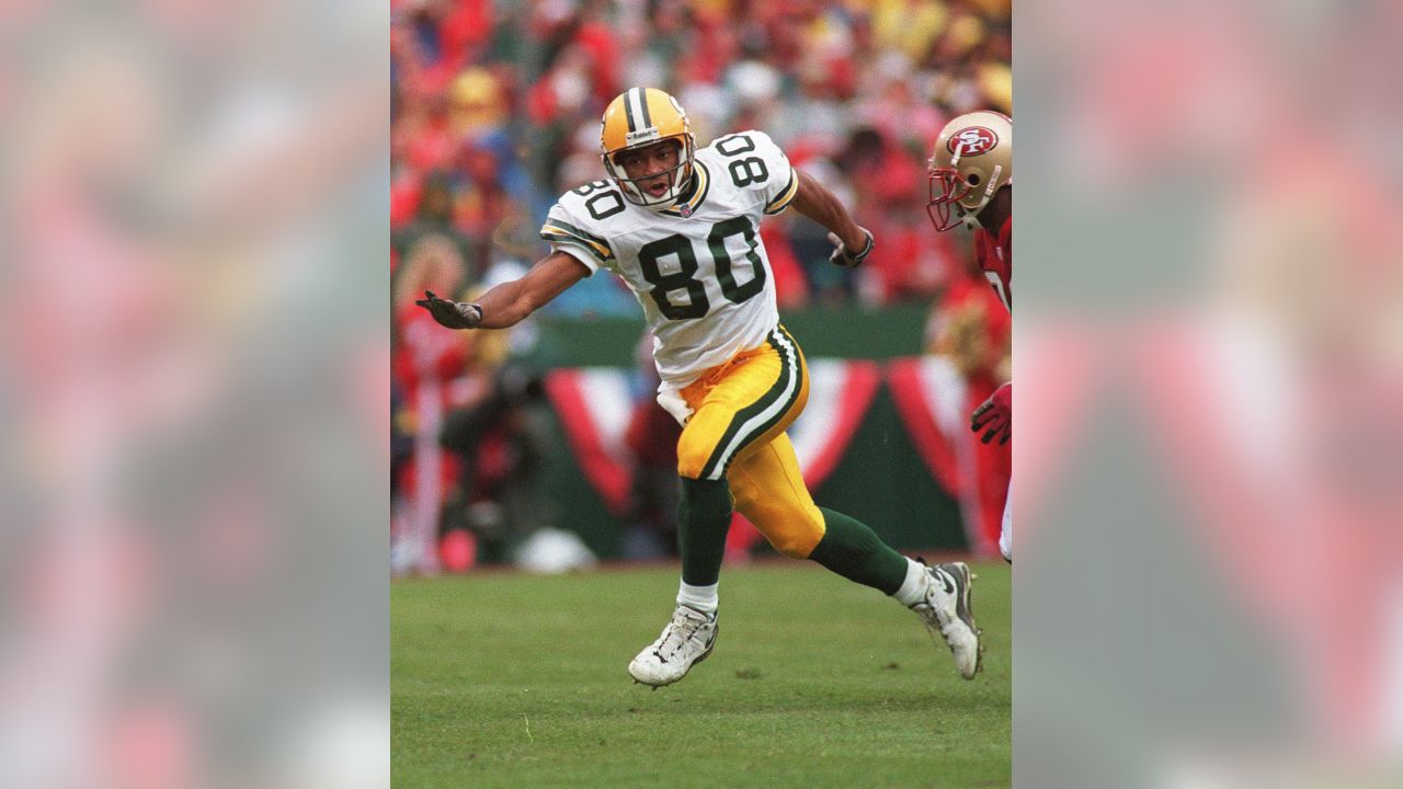 January 11, 1997 Green Bay Packers wide receiver Antonio Freeman #86 runs  up field during the 1997 NFC Championship Game between the Green Bay Packers  and the San Francisco 49ers at Candlestick