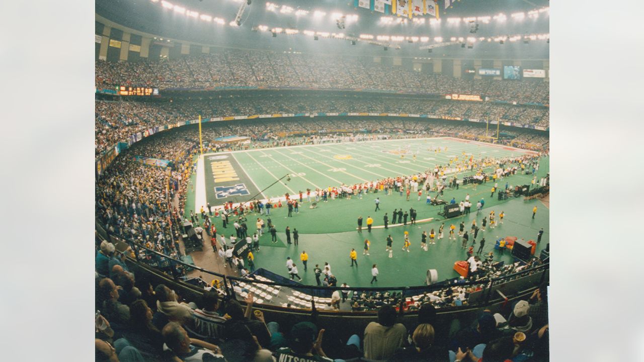 Gallery: 1997 Super Bowl XXXI, Patriots vs. Packers