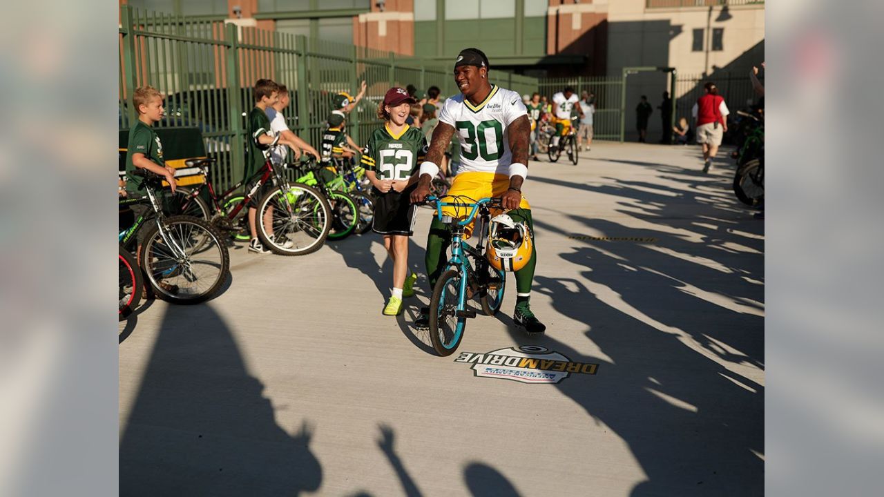 Green Bay Packers Bike Ride - Bike Safety for Kids