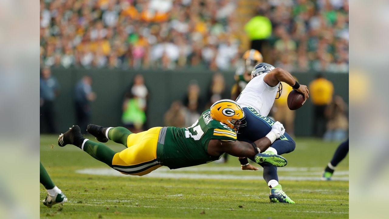 As his stock rises, Kenny Clark embraces chance to give back