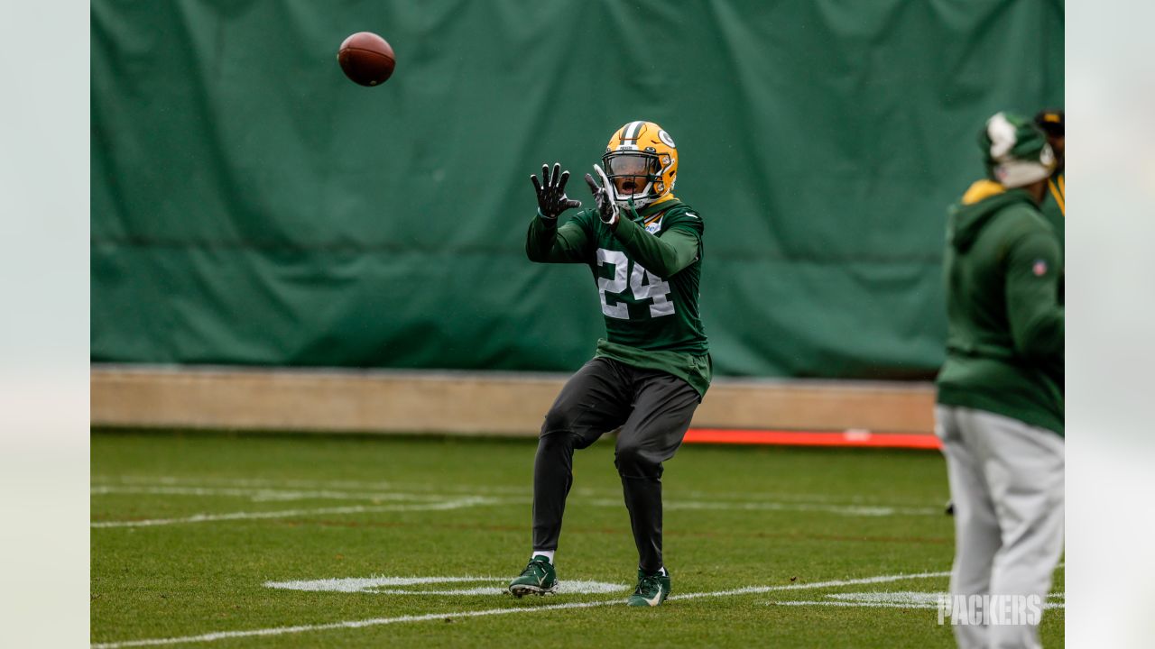 Green Bay Packers practice on chilly Friday