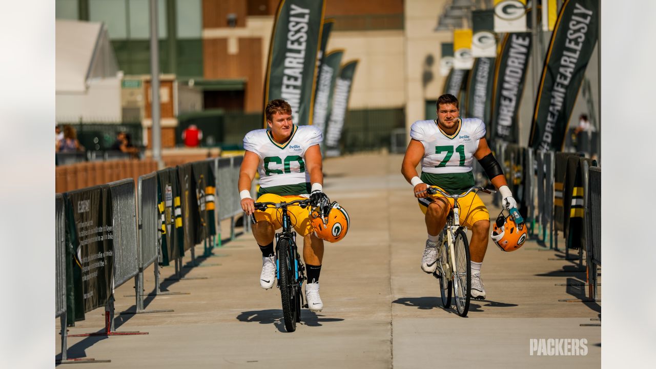 Photos: Packers take one last bike ride to training camp practice