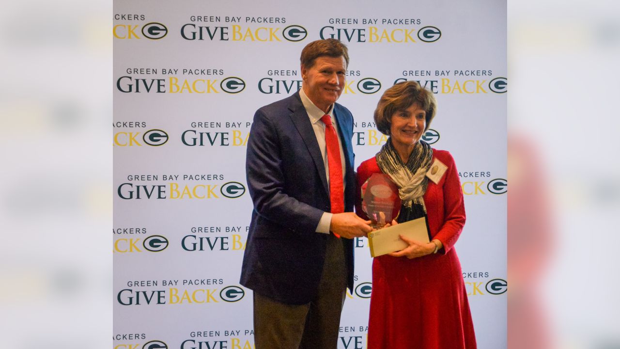 Better Days Mentoring LLC. - Green Bay @packers Give Back awarded