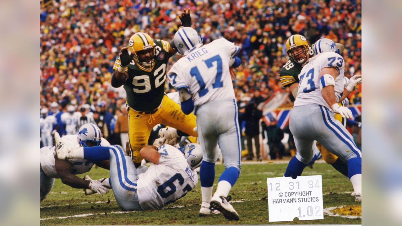 Green Bay Packers on X: Free agency flashback: Reggie White signs with the  #Packers in 1993 