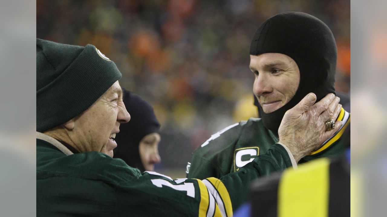 Packers legend Bart Starr dies at 85