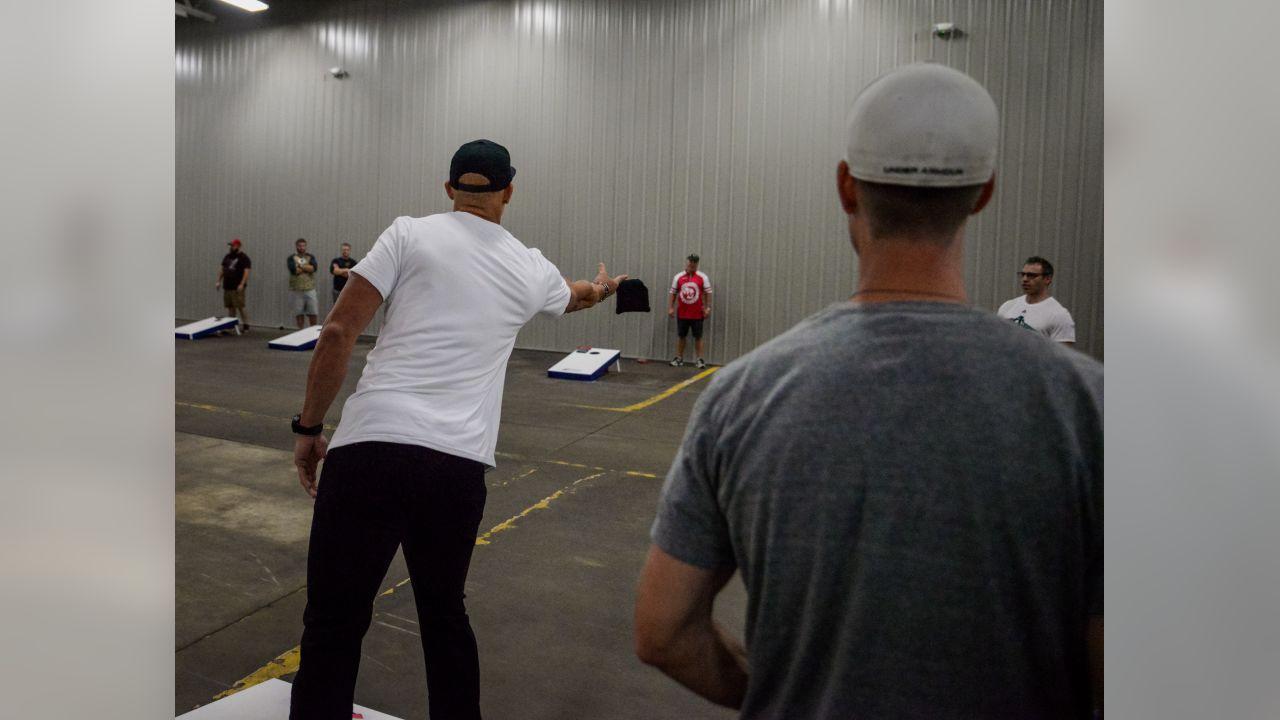 Jimmy Graham hosting cornhole charity event Sunday in Green Bay