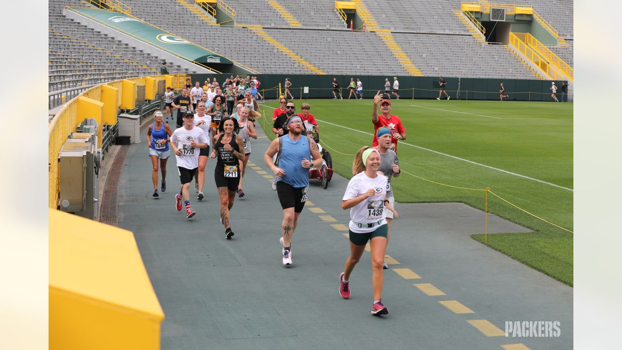 Photos: Packers host 14th-annual 5K Run/Walk at Lambeau Field