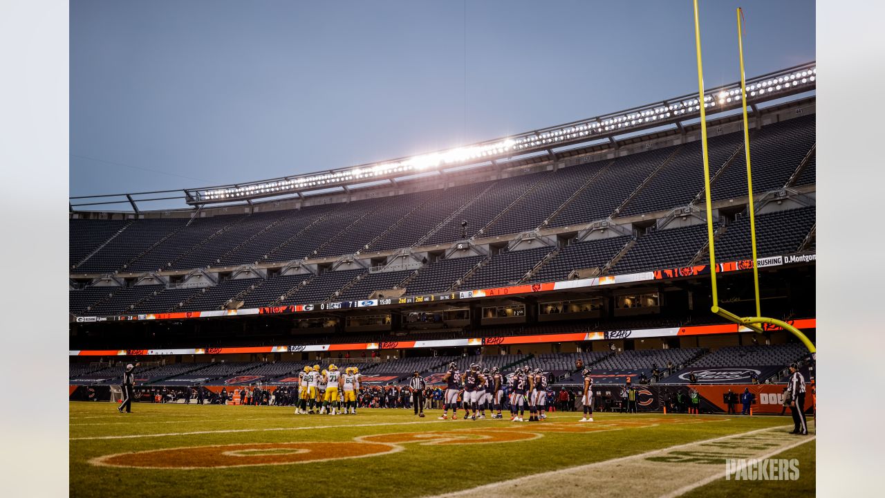 Game Photos: Packers, Bears clash at Soldier Field