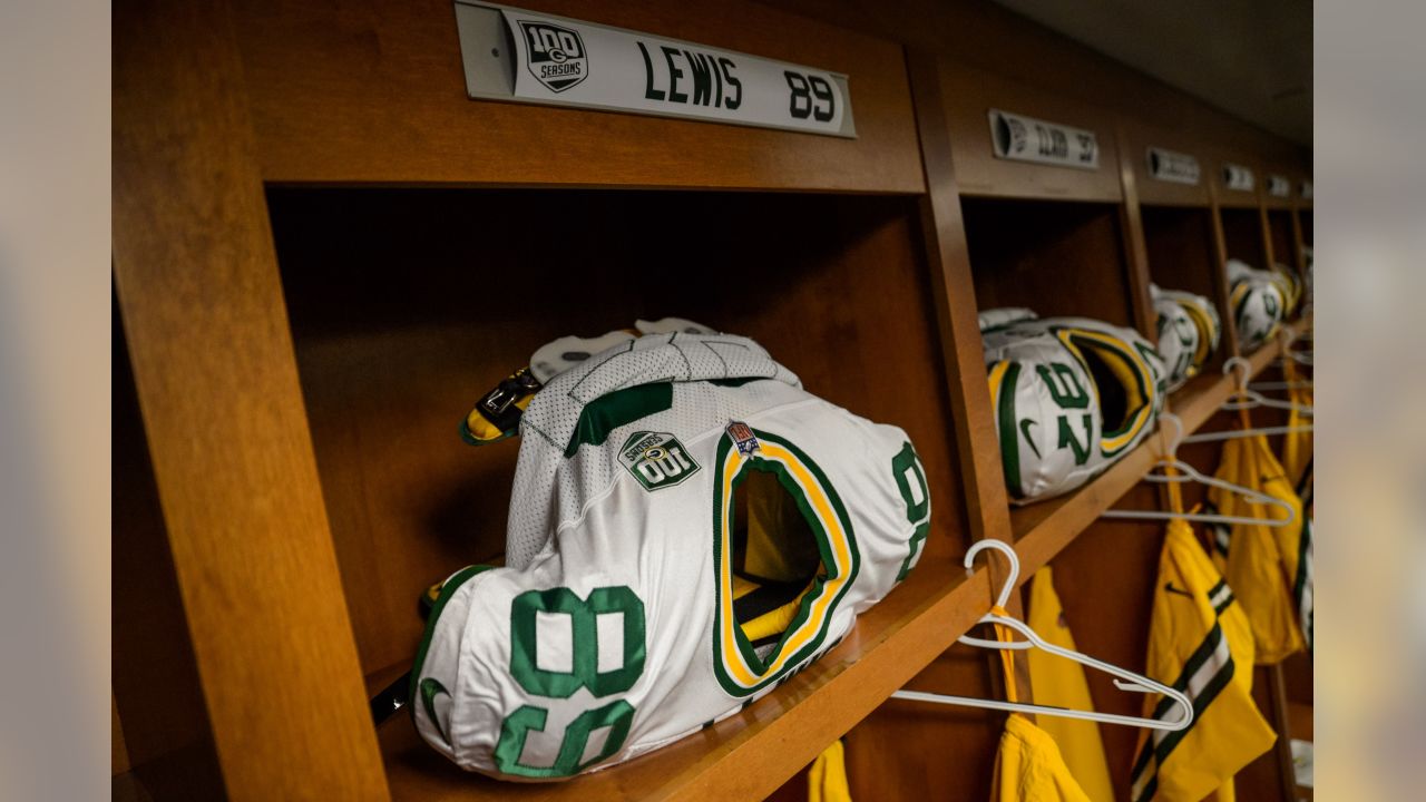 Photos: Inside Green Bay's locker room in Detroit