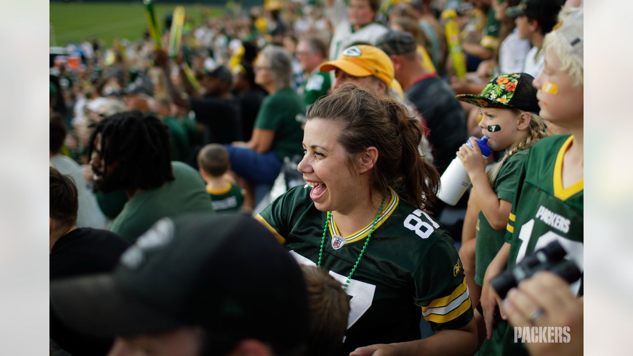 Photos: Packers fans return to Lambeau Field for Family Night