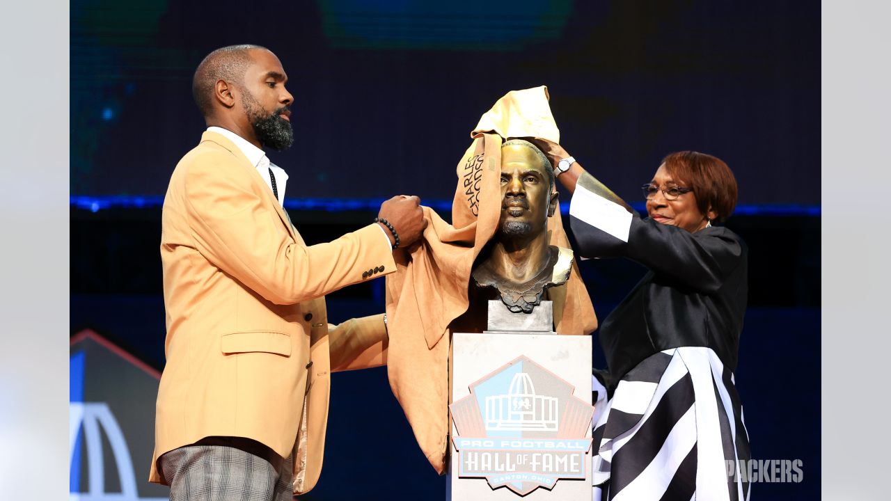 Charles Woodson's passion on full display as he enters Hall of Fame