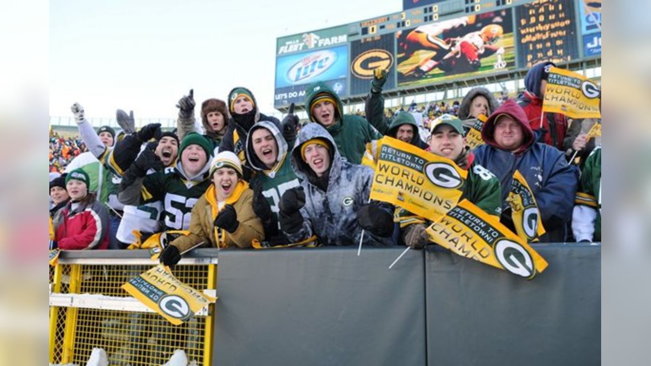 Packers fans dismayed by Lions fans at Lambeau Field, but that's the  secondary market