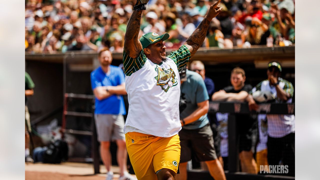 7.16.22 Video: Charity softball game brings celebrities together at Wild  Things Park