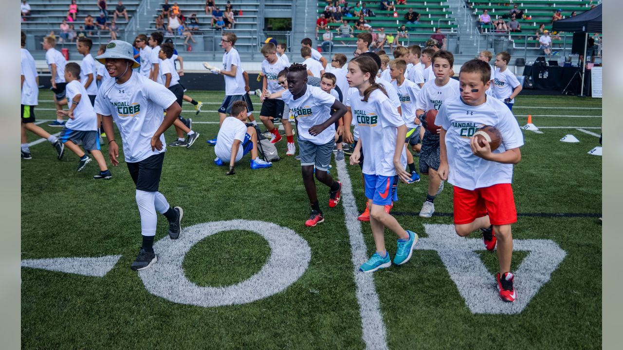 Randall Cobb hosts Football ProCamp in Green Bay