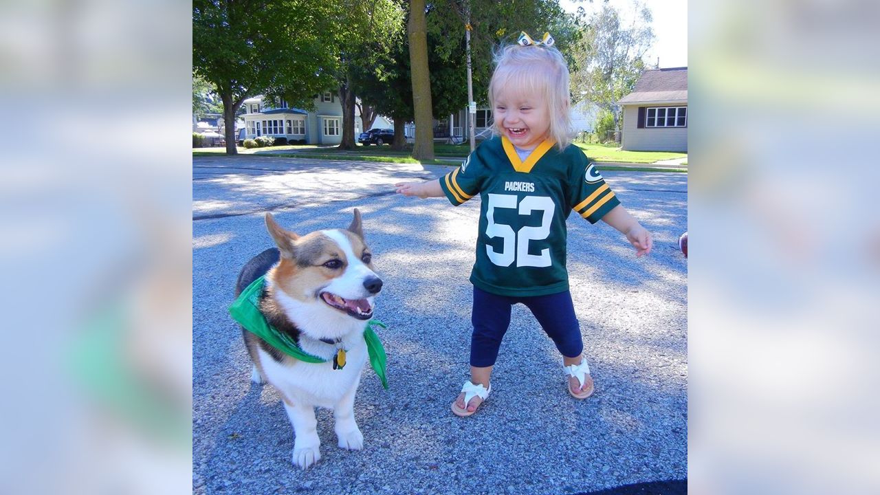 Packers fans celebrate 'National Love Your Pet Day'