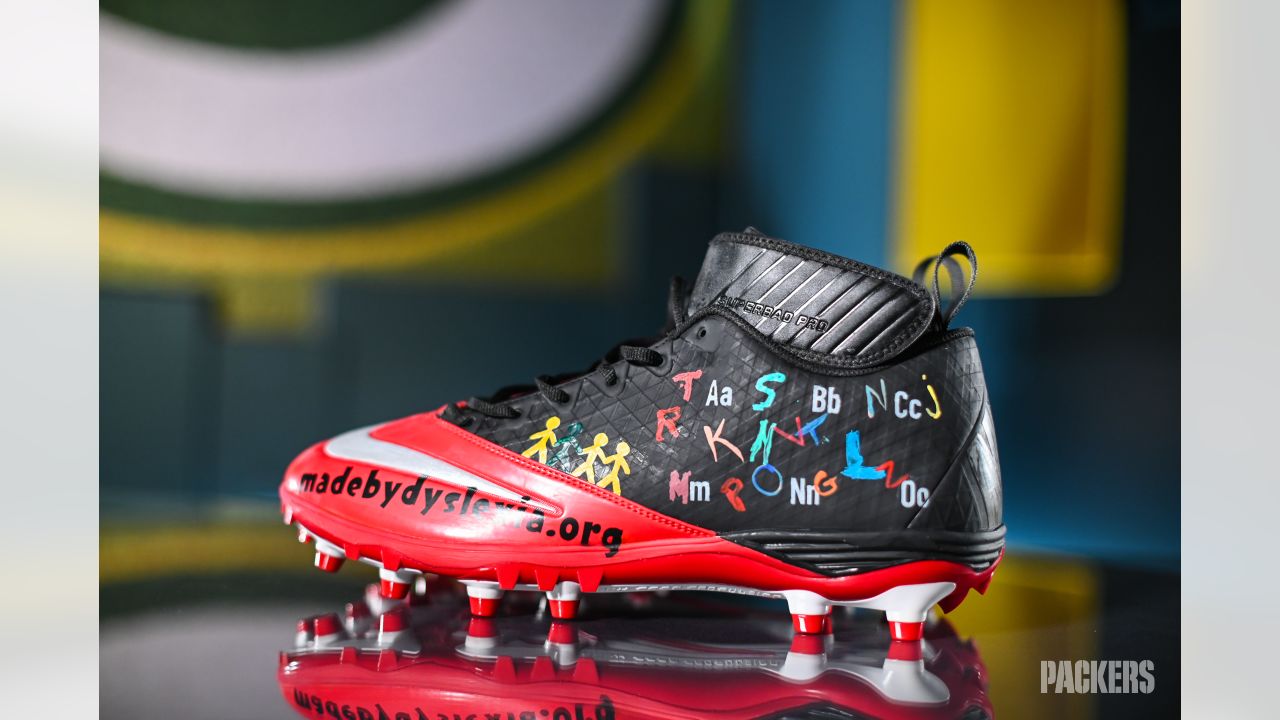 Packers WR Davante Adams surprises alma mater with new uniforms, cleats