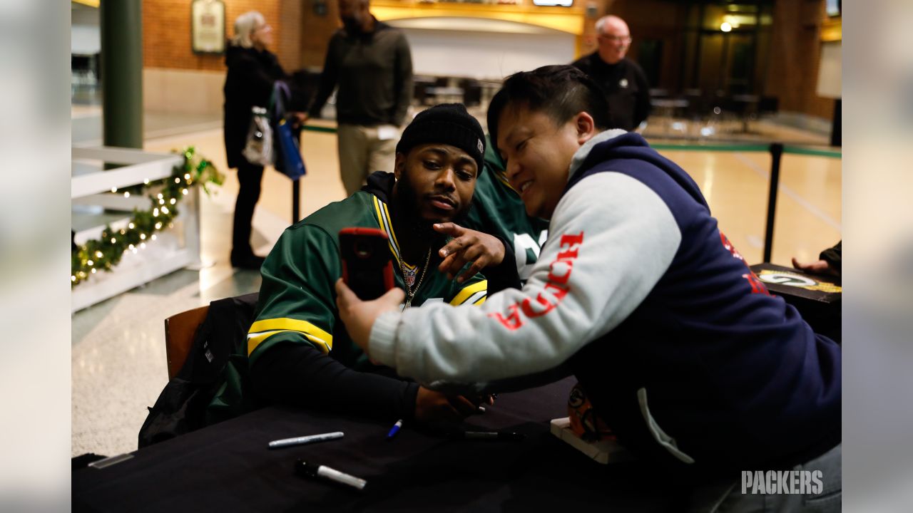 Bye week forces Packers to cancel autographs for charity event