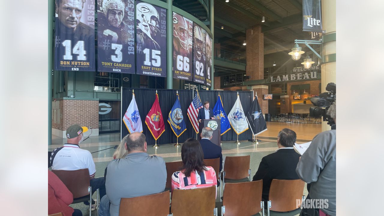 Stars and Stripes Honor Flight teams up with Packers, Brewers and