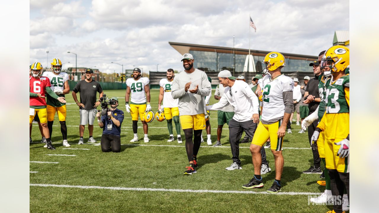 Photos: Packers learn of team captain nominations