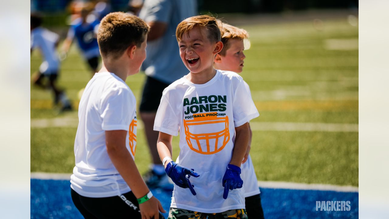 Packers' Aaron Jones to host youth football ProCamp this summer