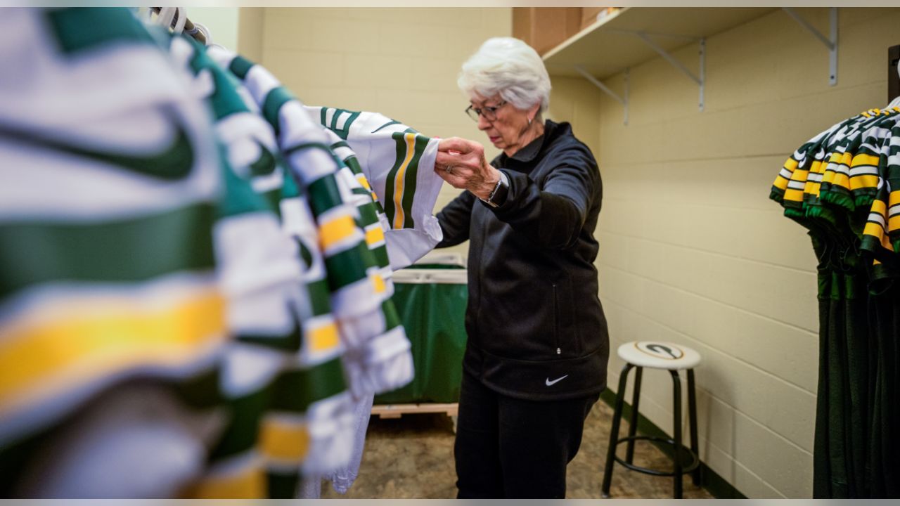 Behind-the-scenes look at Packers' Color Rush uniforms