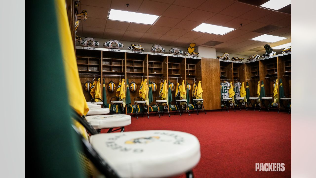 Green Bay Packers on X: Locker room ➡️ field #GBvsATL