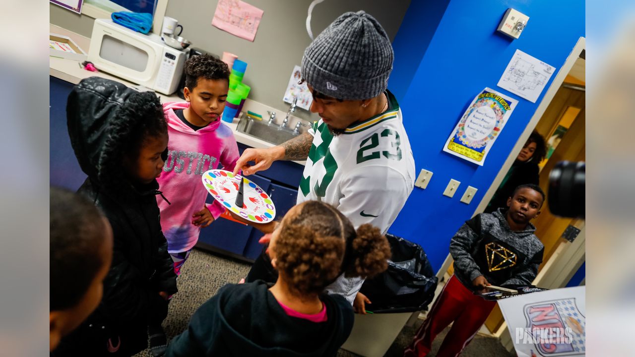 Jaire Alexander surprises Boys & Girls Club with 100 signed jerseys