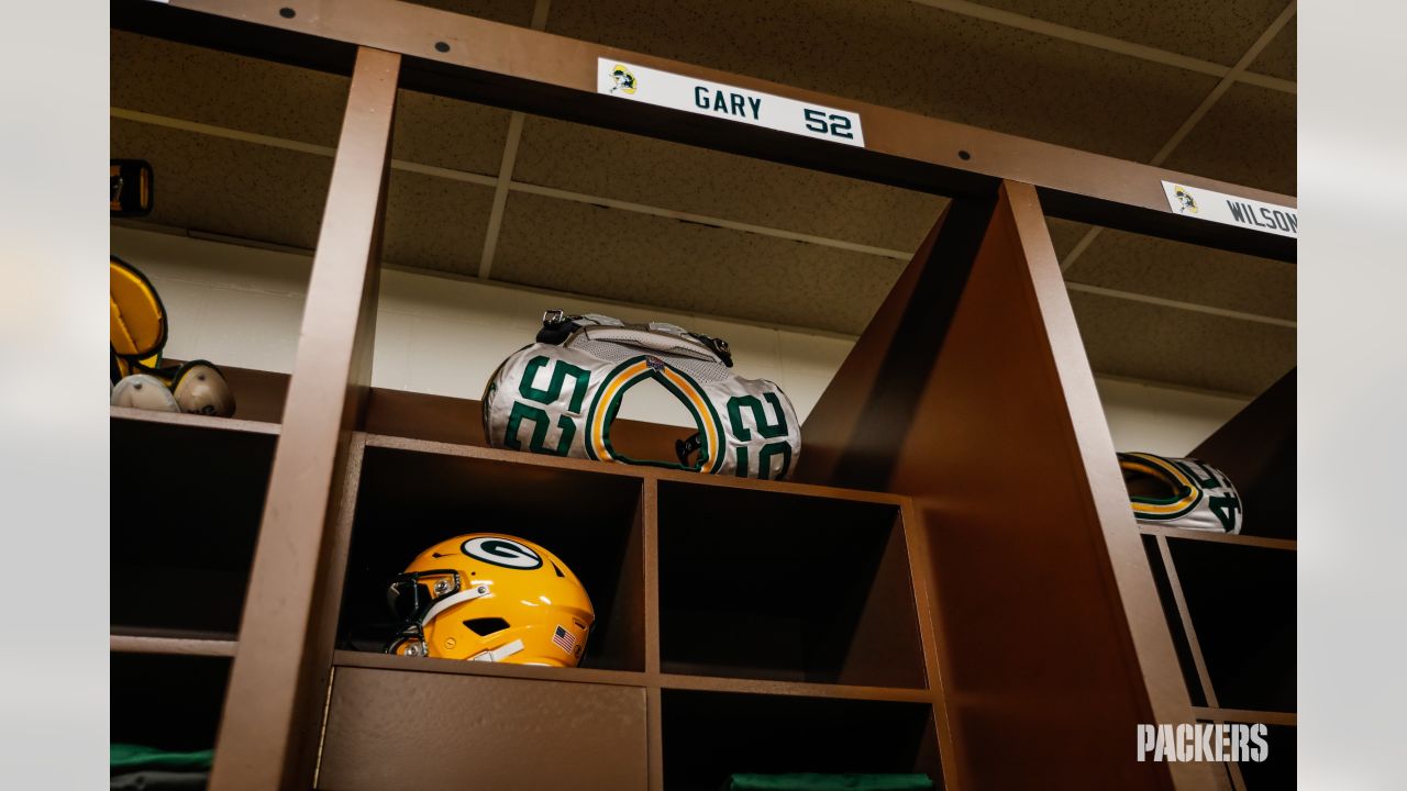 Behind the scenes: Inside Green Bay's locker room