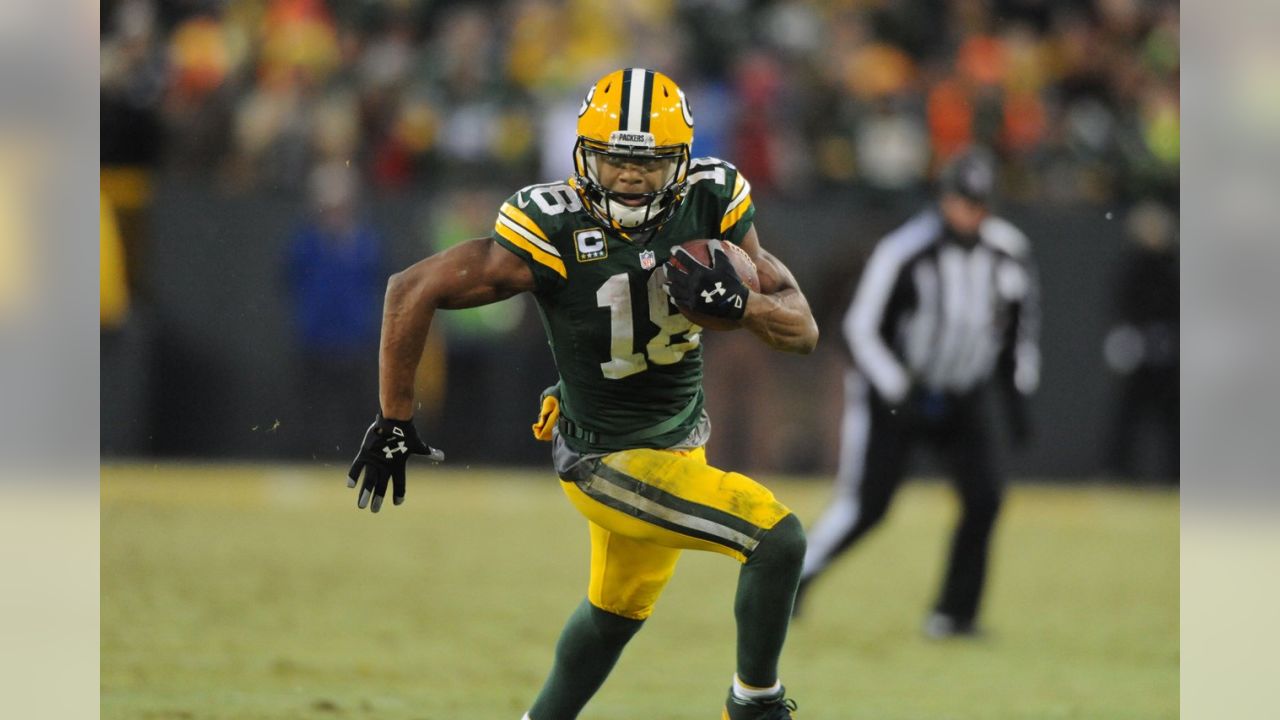 Jordy Nelson attends Packers-Cowboys game wearing Randall Cobb's college  jersey